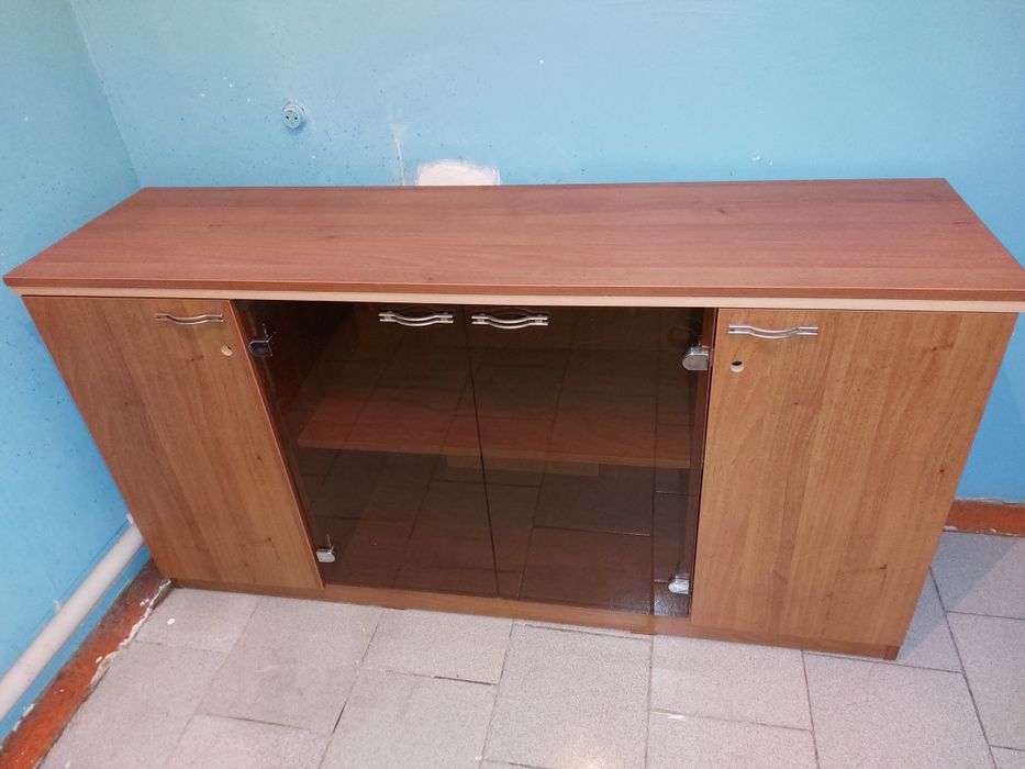 Продоётся комод, (мини сервант).