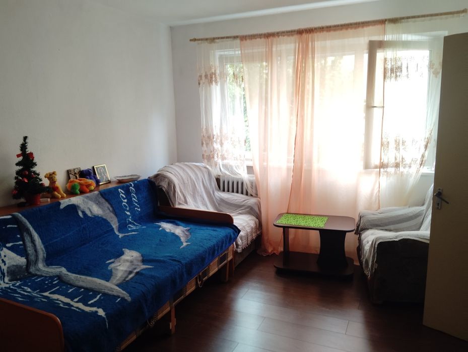 e închiriez apartament zona Nord utilat