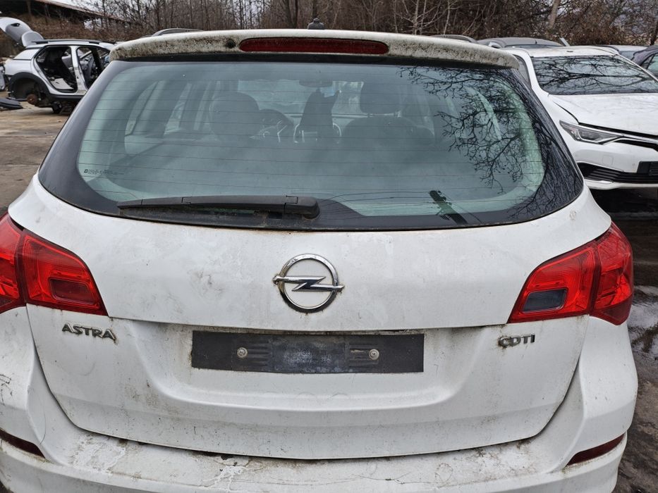 Заден капак за Opel Astra J