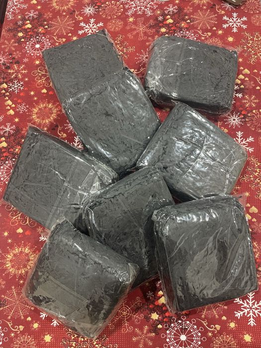 Наполнитель для подарков черный