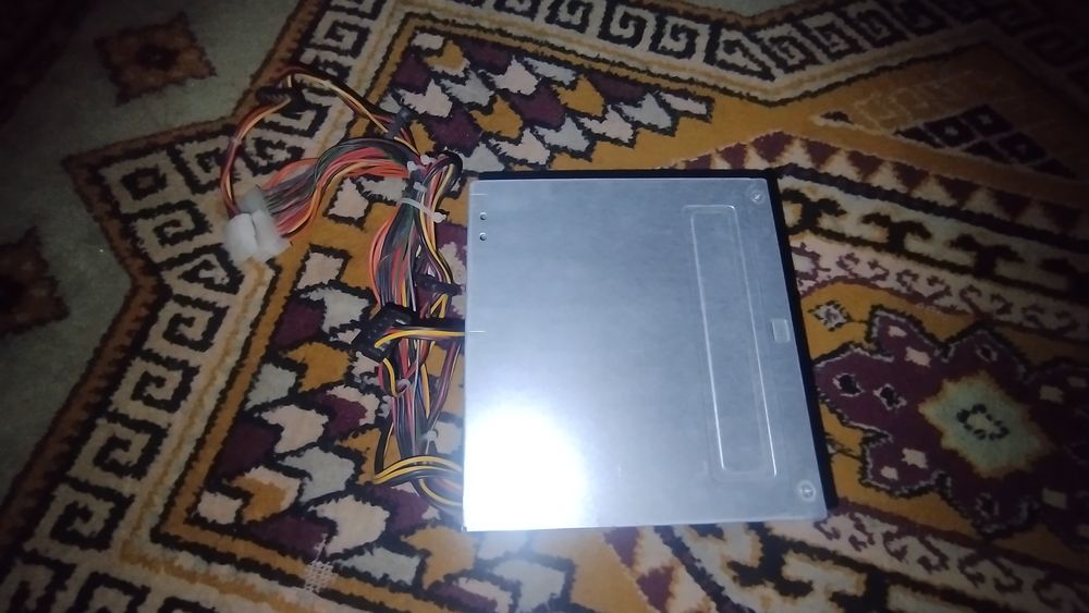 Блок питания Chicony