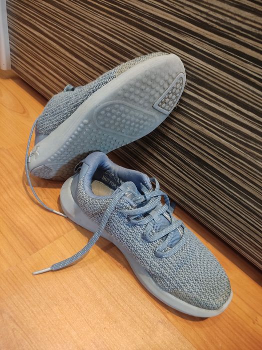 Обувки under armour 36 номер