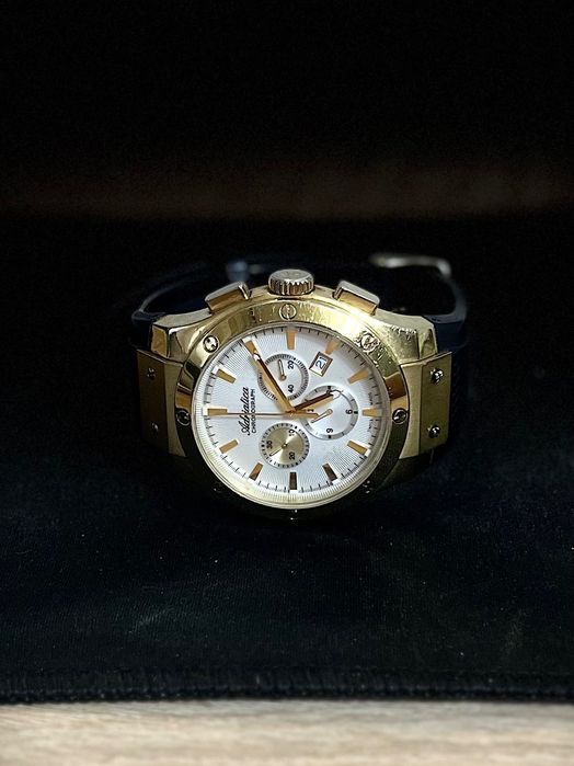 Продам швейцарские часы Adriatica