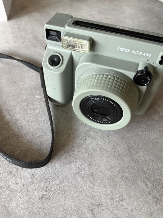 Инстакс Fujifilm Instax Wide 400