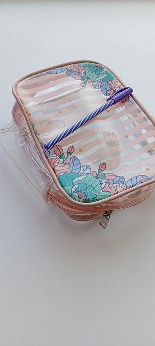 Новая плотная касметичка