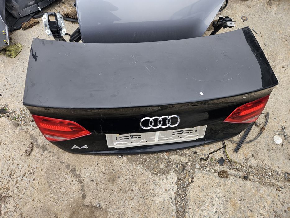 Заден капак черен ва Audi A4 B8 седан