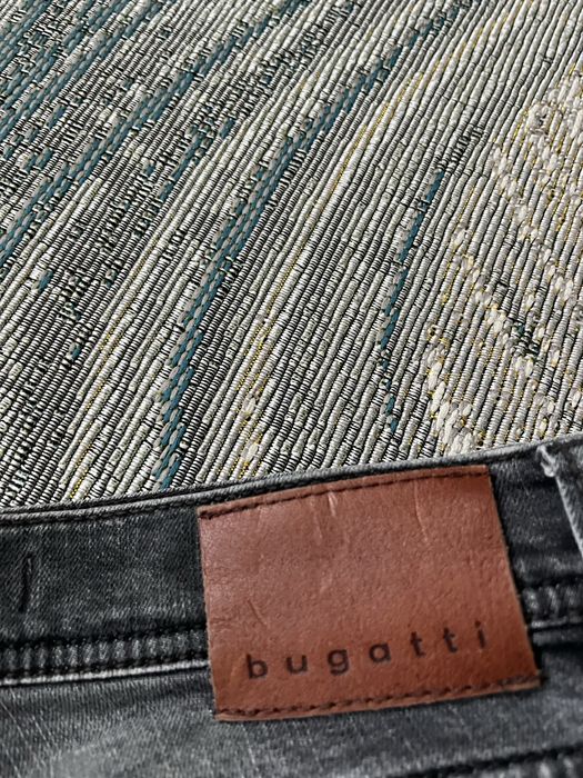 BUGATTI -  размер   44  - 2ХЛ - Оригинал