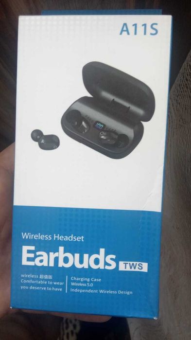 Наушники новые, не распакованные