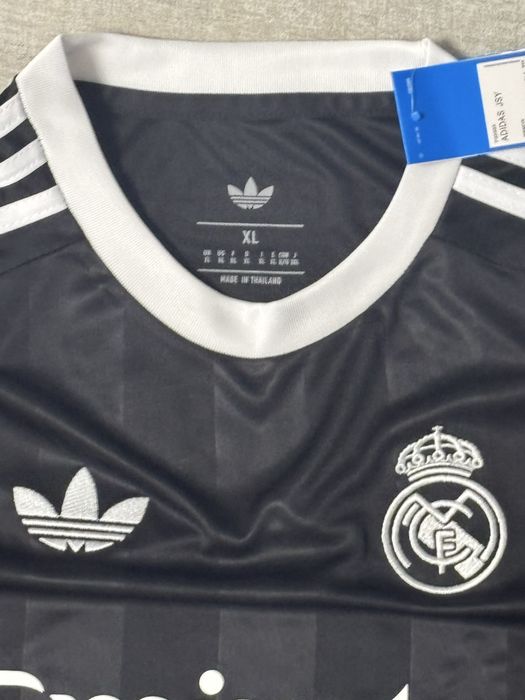 Tricou Real Madrid Valverde nr.8 (XL)