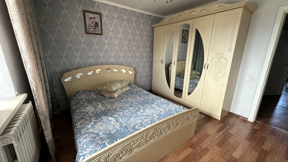 Спальный гарнитур
