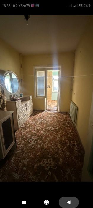 Продается квартира в горгазе апкомиски дом. 3 этаж 86 КВ .