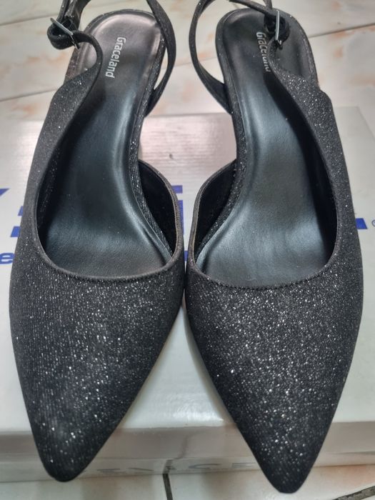 Pantofi eleganți femei