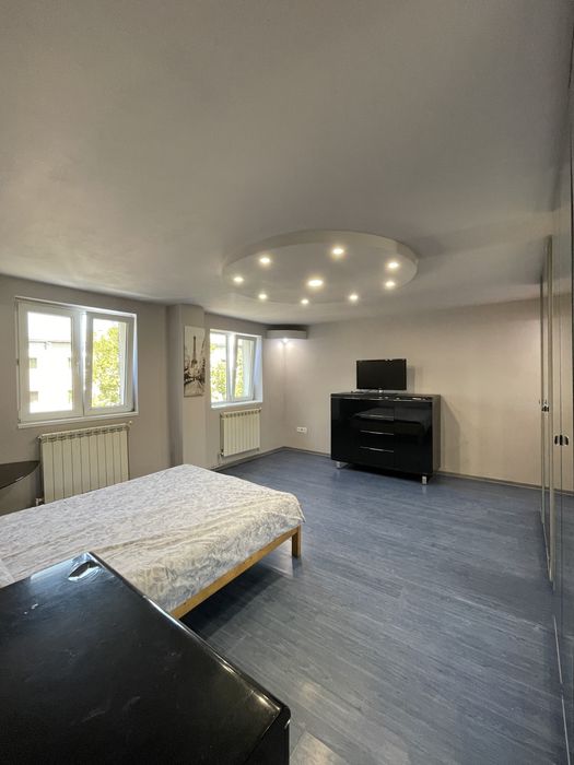 Vand apartament, zona confectii!!