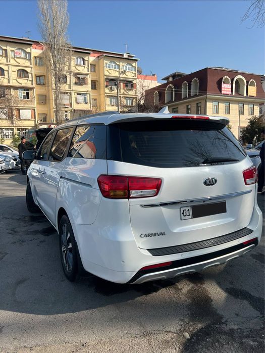 Kia carnival 2019 yil