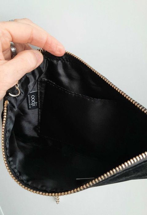 Клатч - сумочка для необходимых мелочей