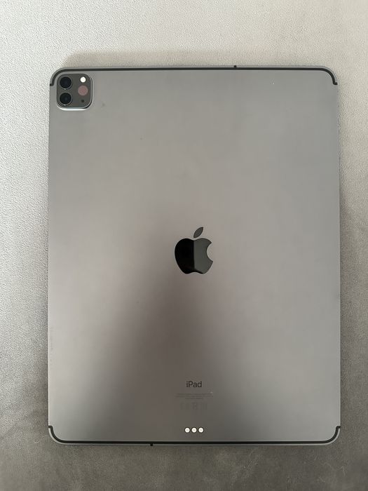 iPad Pro (12.9-inch) (4th generation) 256 GB + Apple Pencil