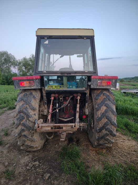 Vând tractor international 844-s