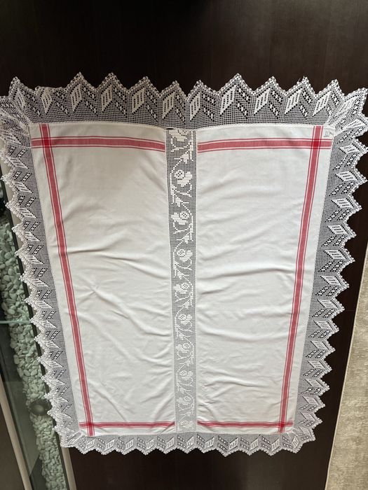 Fata de masa tesuta la razboi/ fata de masa traditionala