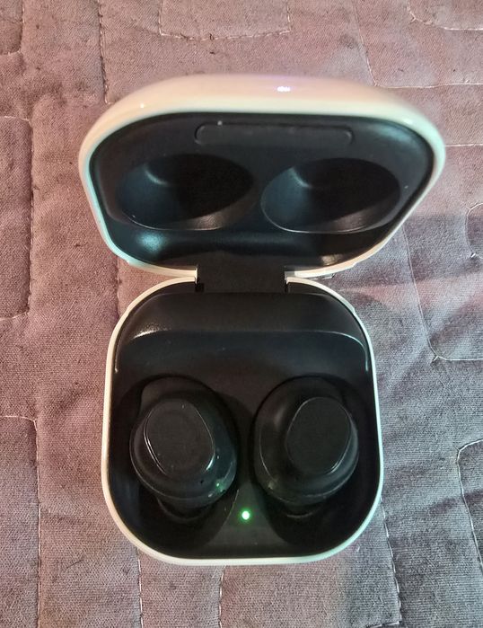 Samsung Galaxy buds FE