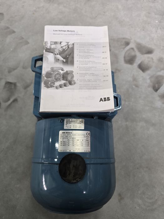ЧИСТО НОВ електромотор ABB 4 kW с електромагнитна спирачка