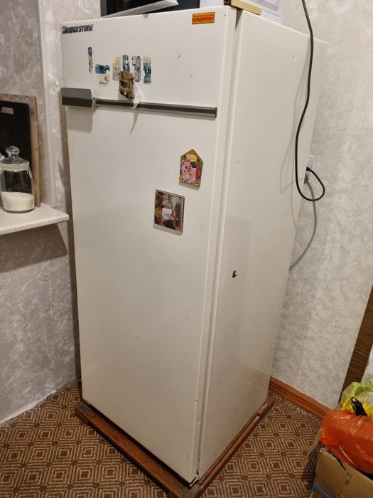 Холодильник б/у в рабочем состоянии