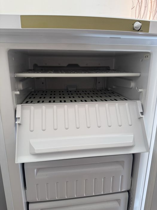 Морозильник Indesit