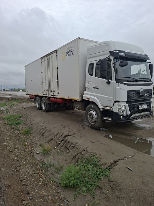 HOWO SINOTRUK. Sotiladi
Yili 2024

Probeg.80 000
Yoqilg'i. Metan 
Kras