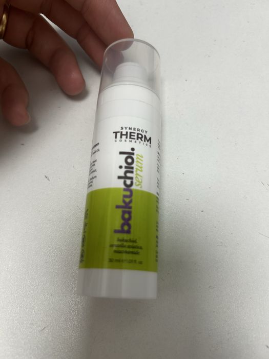 Vand ser Bakuchiol de la synergy therm