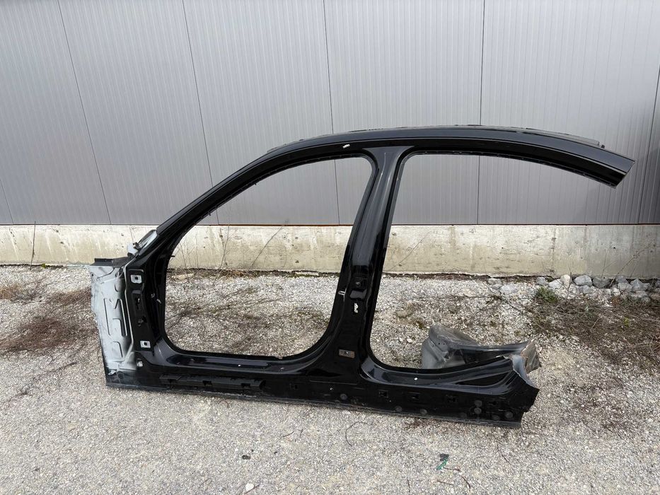 Ляв праг,  Лява колонка , БМВ Ф30 BMW F30