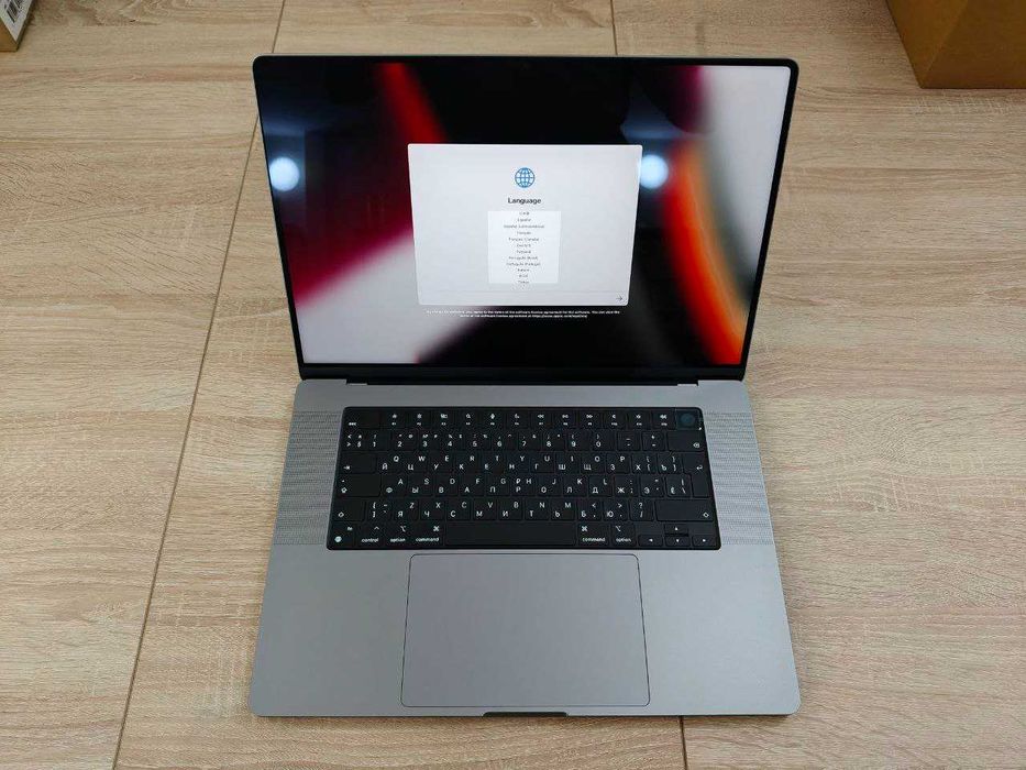 Продам MacBook Pro 16.2-inch, SPACE GRAY, Model A2485