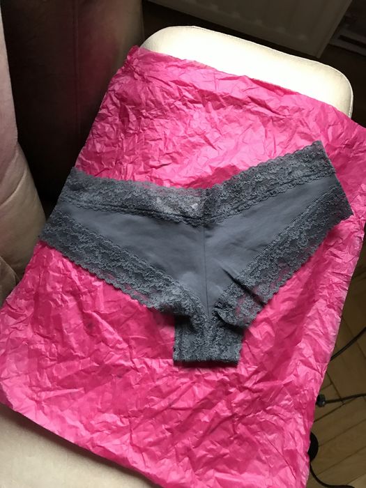 Lenjerie chiloti si sutien Victoria’s Secret  ,S