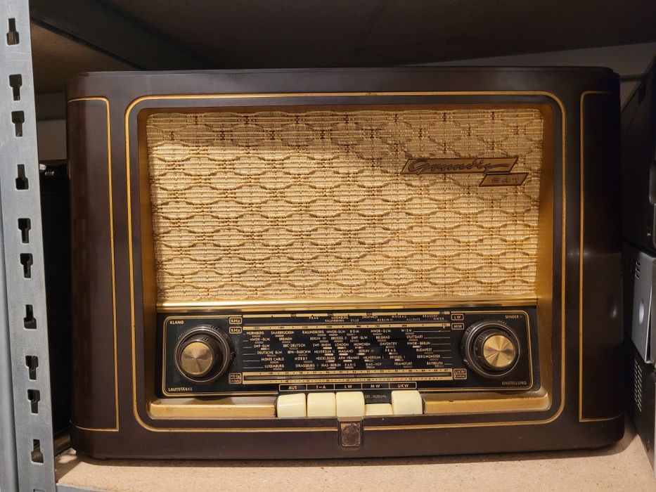 Radio anii 50 Grundig 941