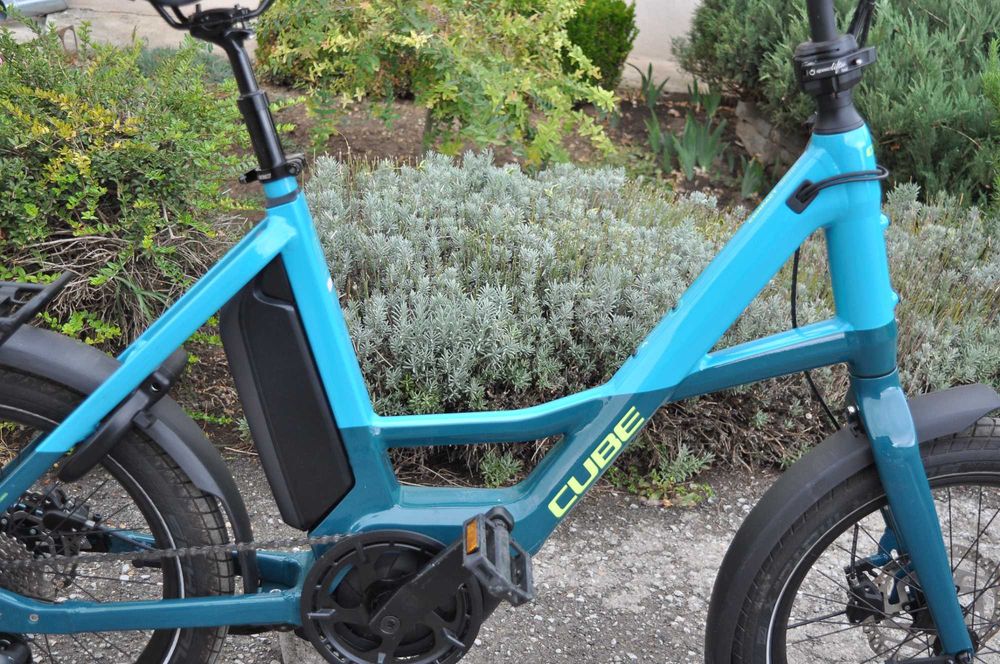 Cube Compact Sport Hybrid 500-компактен електрически велосипед