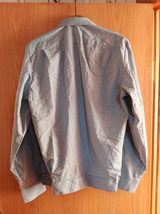 Рубашки охранника.