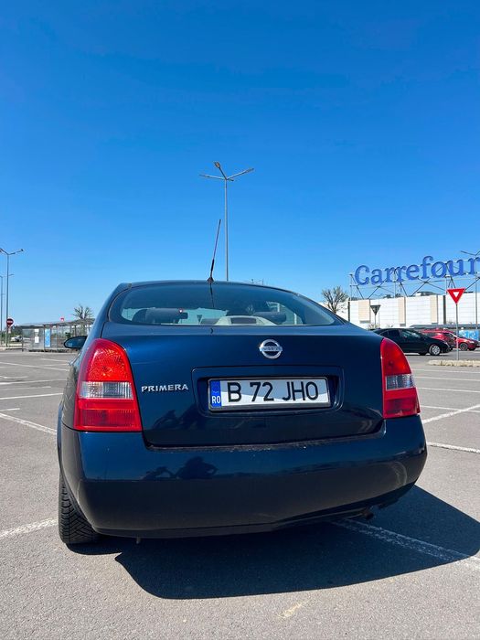 Nissan primera P12