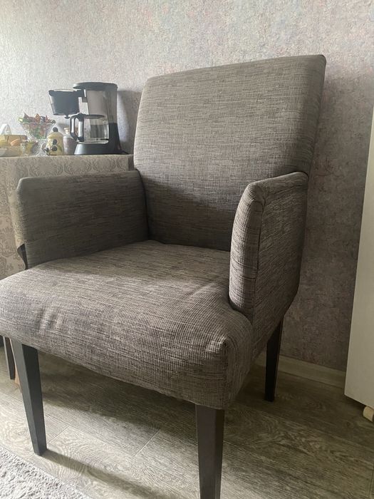 Кресло продается