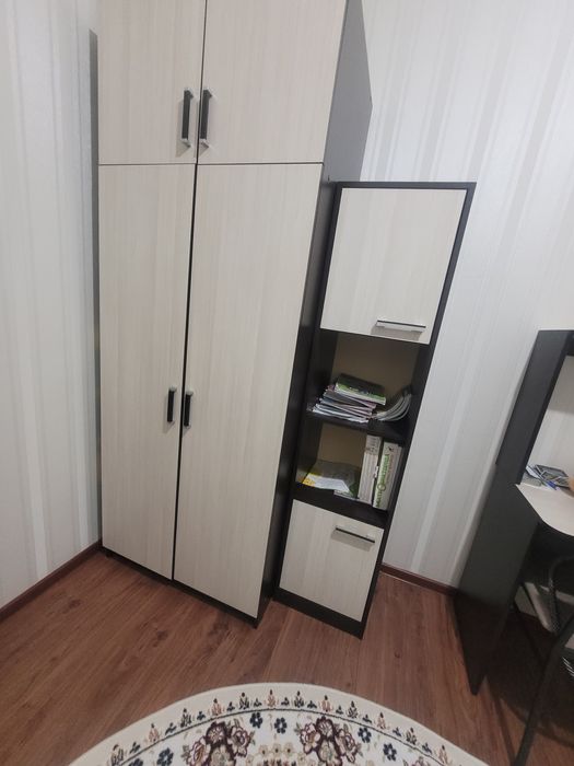 Продам шкаф, стол, комод