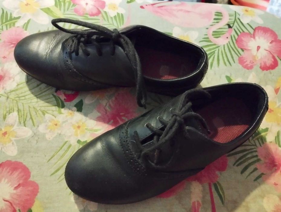 Детски обувки Clarks от естествена кожа