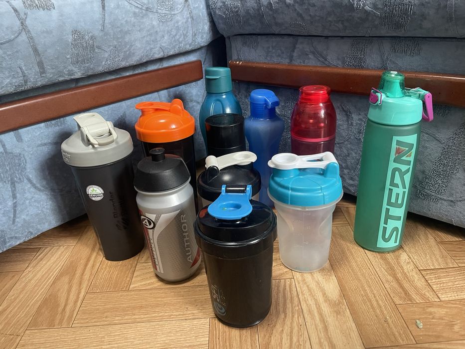 Бутылки/шейкеры для воды