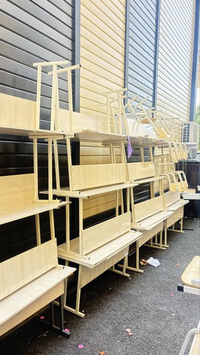 Школьные парты ,стульчики комплект