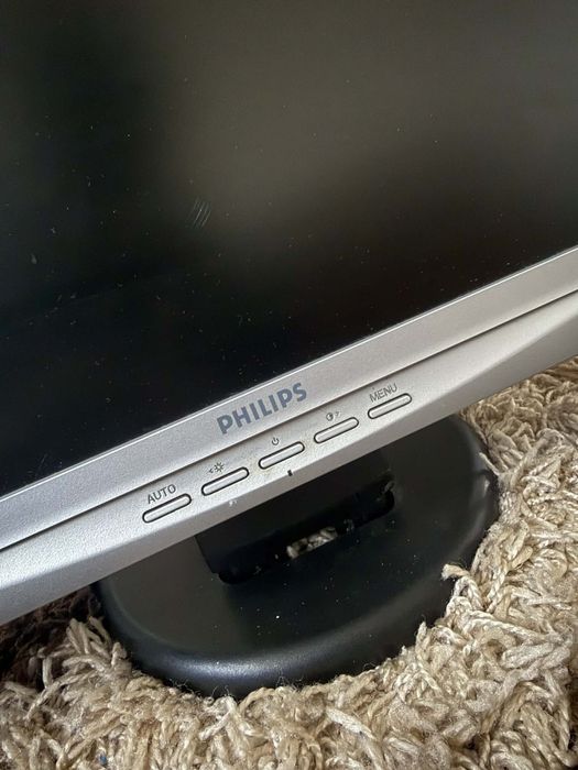 Monitor Philips  +mouse si microfon