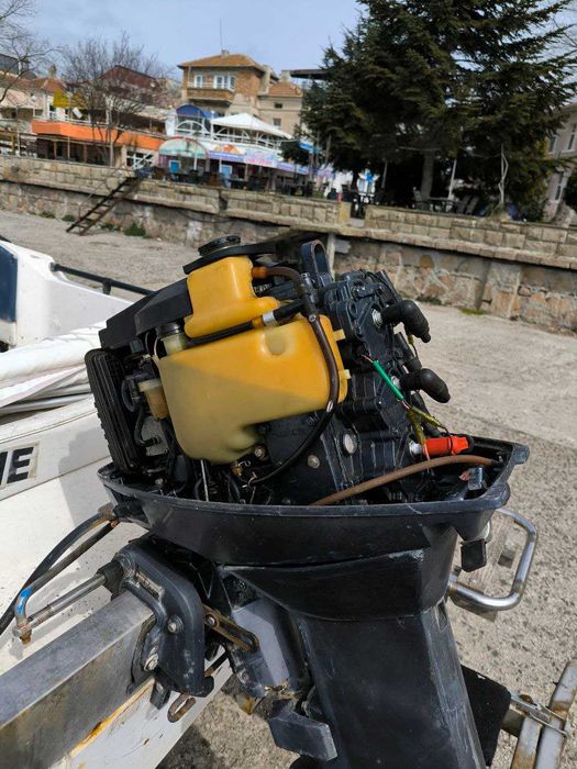 Лодка Rio 450, двигател Yamaha 30 (496 см3)