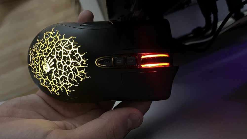Игровая мышка bloody a90