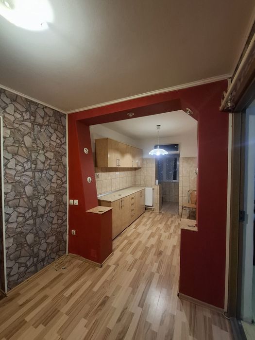 Apartament 3 camere, Etaj 1, Strada Savinesti, Targu Jiu
