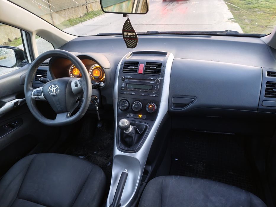 Toyota Auris 98000km REALI