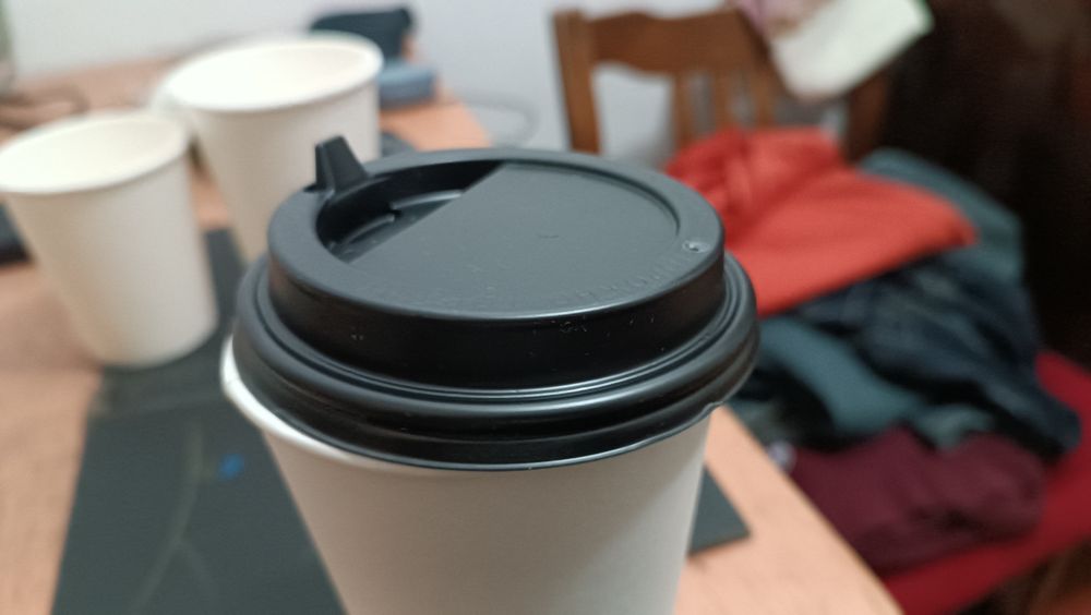 Бумажные стаканчики