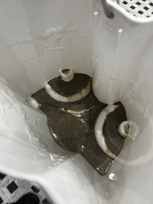 Химчистка мебели, работают профессионалы