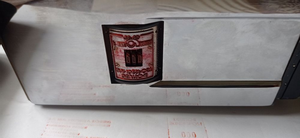 Mașina manuala de francat