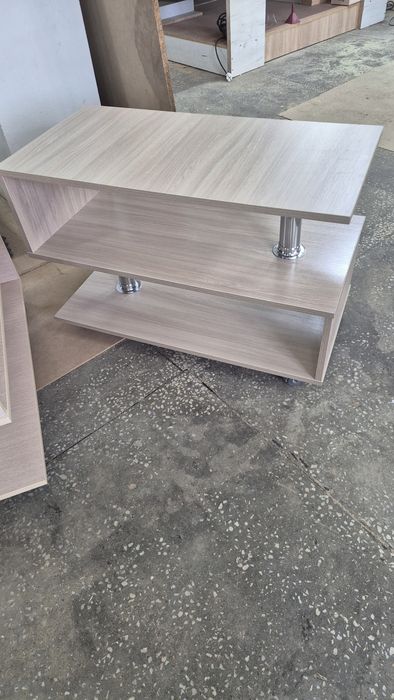 Журнальный столик