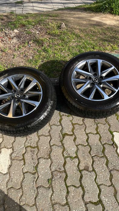 Продават се 4 гуми с 4 джанти от MAZDA CX-5, заедно с капачките